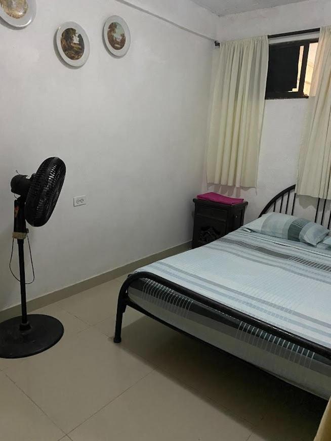 Hostal Casa El Prado Картахена Экстерьер фото